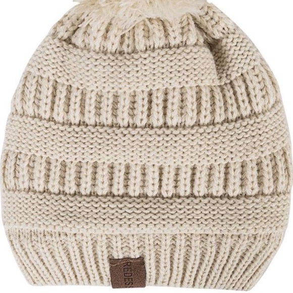 ❌❌SOLD❌❌ Redness toddler beanie - Picture 2 of 4